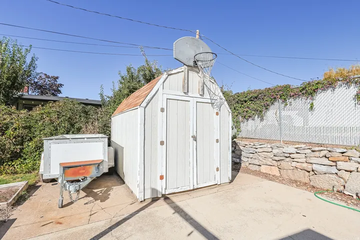 Huge Storage Shed with Extra Parking