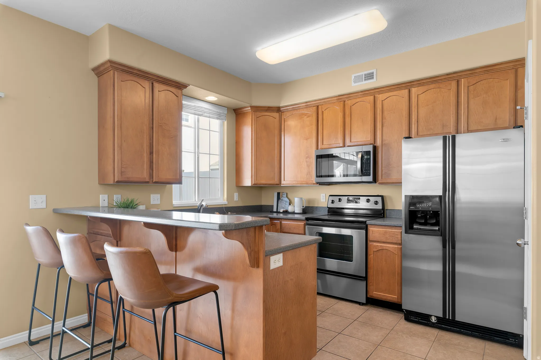 Breakfast bar