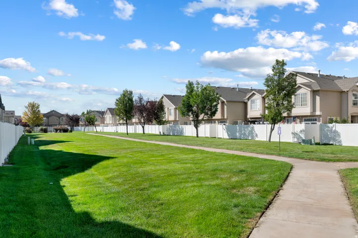Expansive green space in community