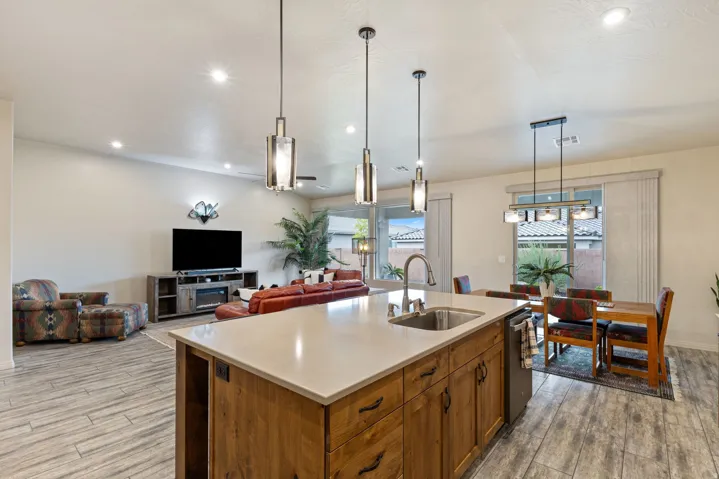 498 S Martignano Way, St. George, Utah 84770