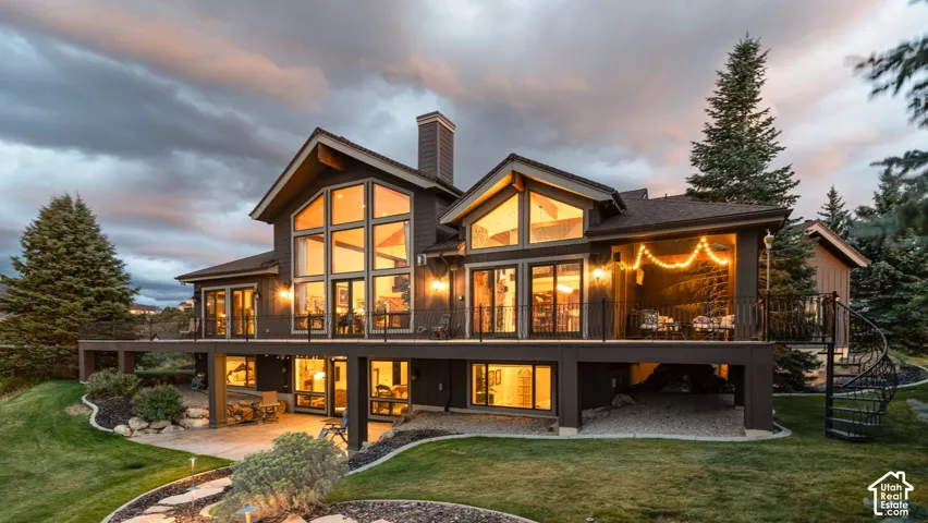 All Glass and wood back of home for dramatic views