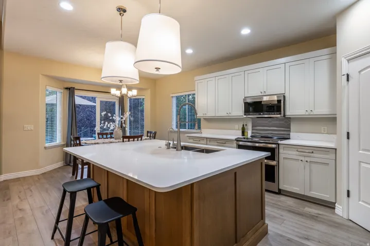 14302 S Stone Fly Dr, Bluffdale, Utah 84065