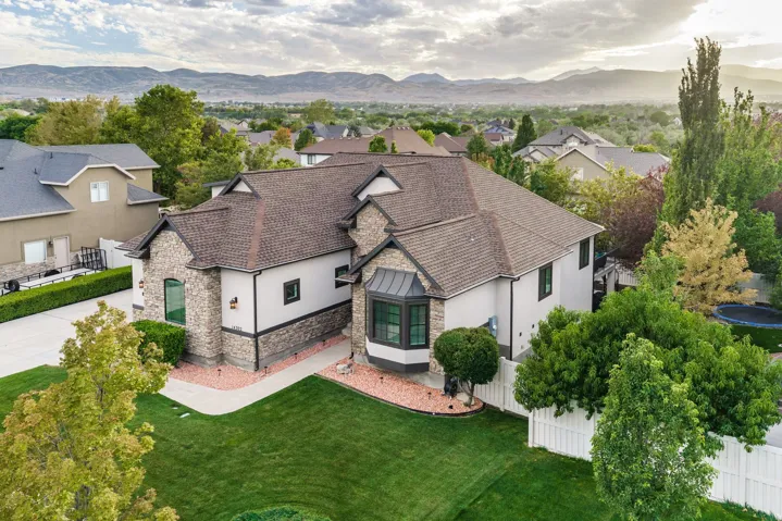 14302 S Stone Fly Dr, Bluffdale, Utah 84065