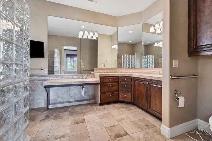 2585 W Laquinta Way, St. George, Utah 84770