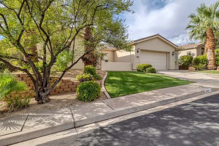 2585 W Laquinta Way, St. George, Utah 84770
