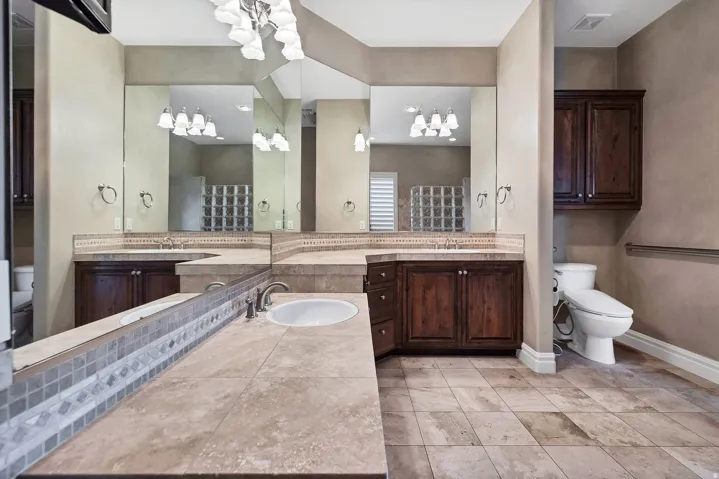 2585 W Laquinta Way, St. George, Utah 84770