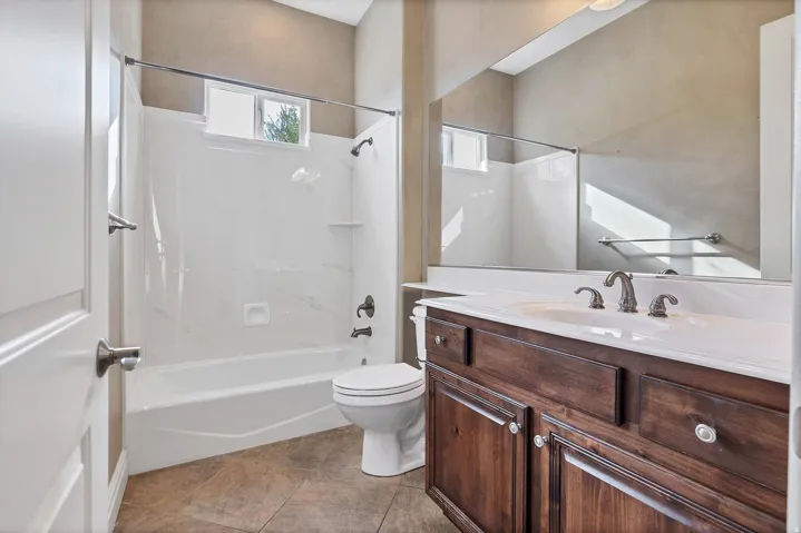 2585 W Laquinta Way, St. George, Utah 84770