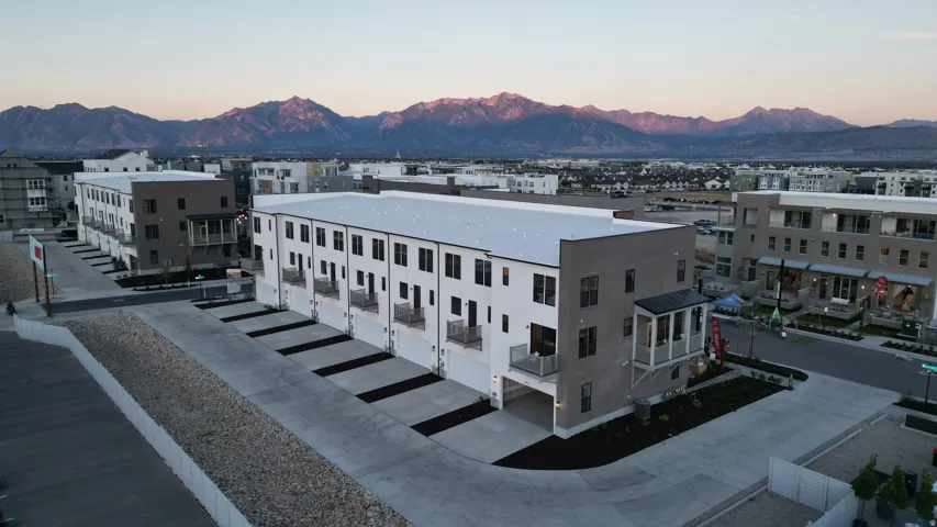 5356 W Center Field Dr, South Jordan, Utah 84009