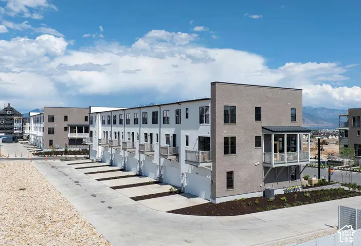 5342 W Center Field Dr, South Jordan, Utah 84009