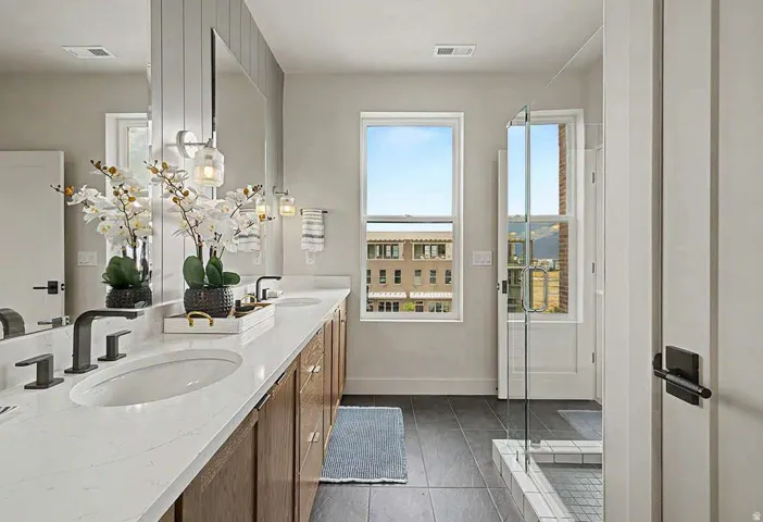 5342 W Center Field Dr, South Jordan, Utah 84009