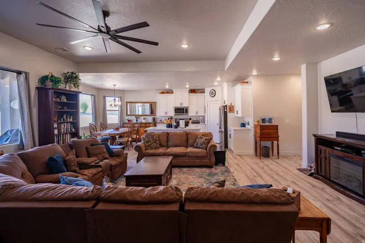 1452 W 540 N, Hurricane, Utah 84737