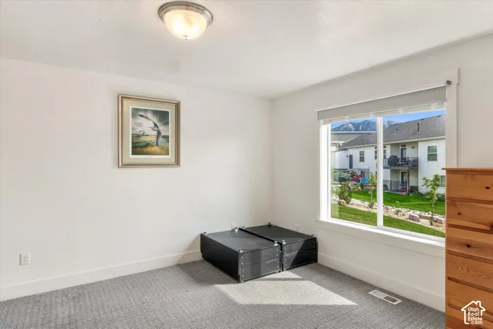 952 E 100 N, Hyde Park, Utah 84318