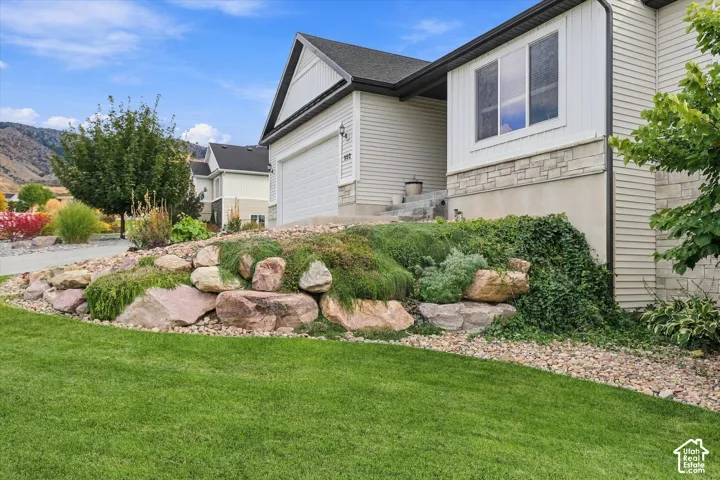 952 E 100 N, Hyde Park, Utah 84318