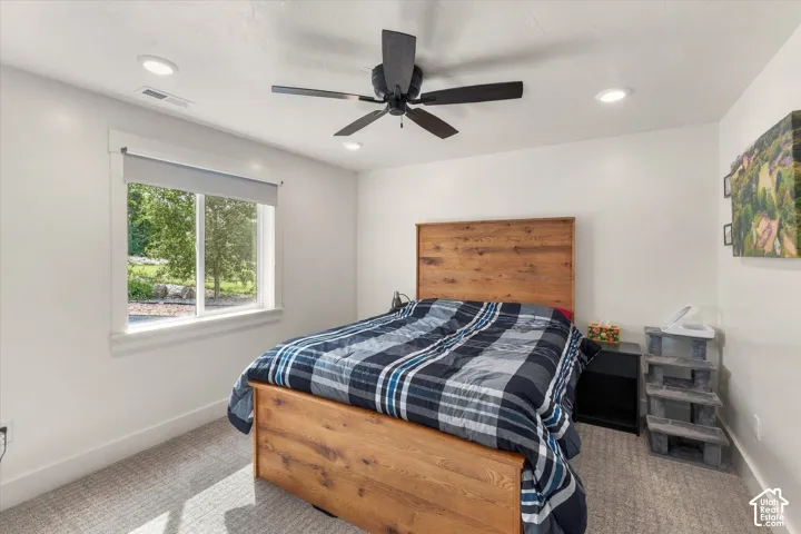 952 E 100 N, Hyde Park, Utah 84318