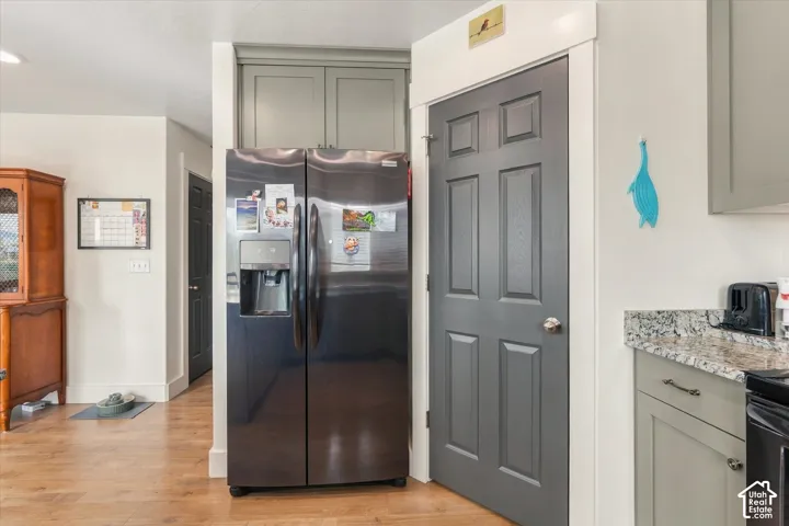 952 E 100 N, Hyde Park, Utah 84318