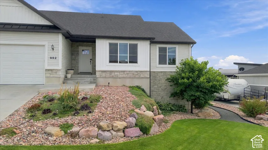 952 E 100 N, Hyde Park, Utah 84318