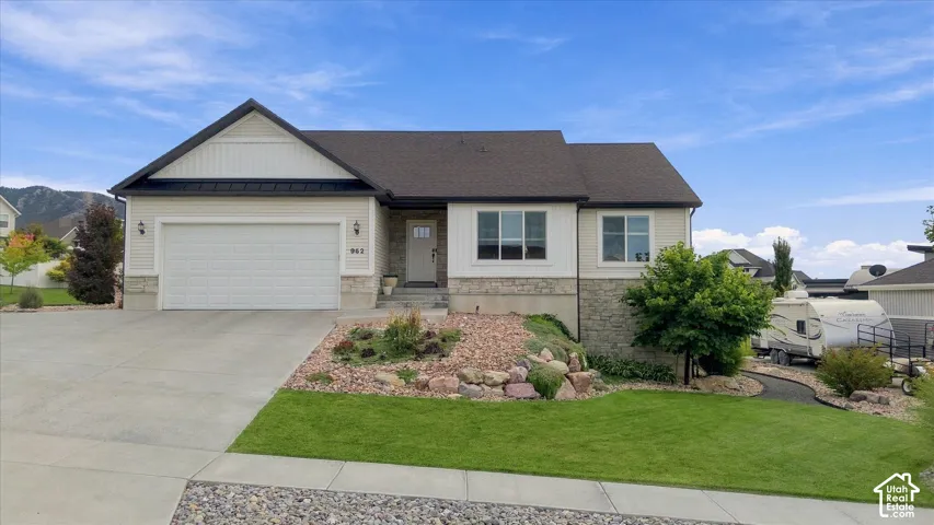 952 E 100 N, Hyde Park, Utah 84318
