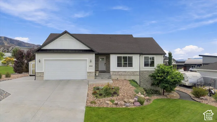 952 E 100 N, Hyde Park, Utah 84318