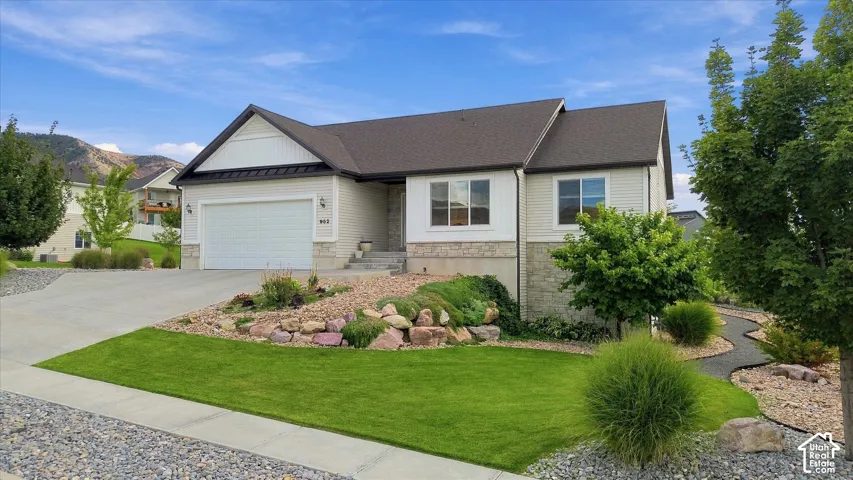 952 E 100 N, Hyde Park, Utah 84318