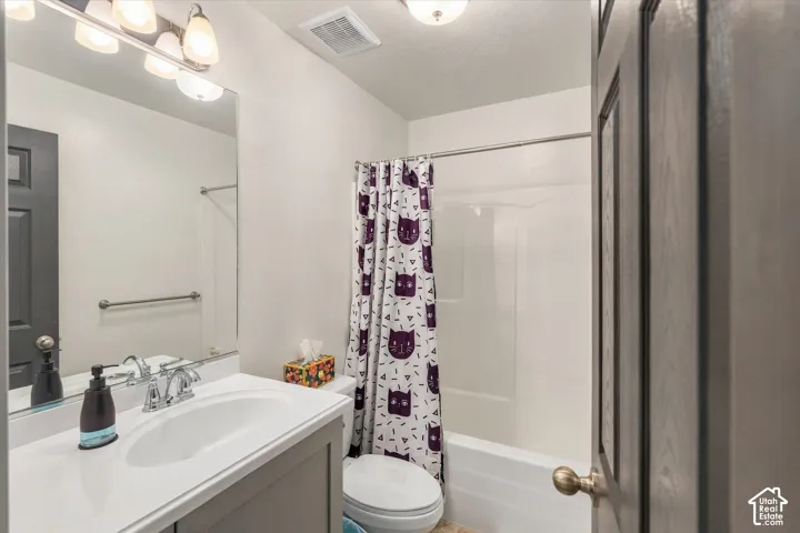 952 E 100 N, Hyde Park, Utah 84318