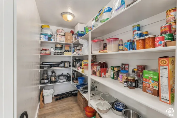 952 E 100 N, Hyde Park, Utah 84318