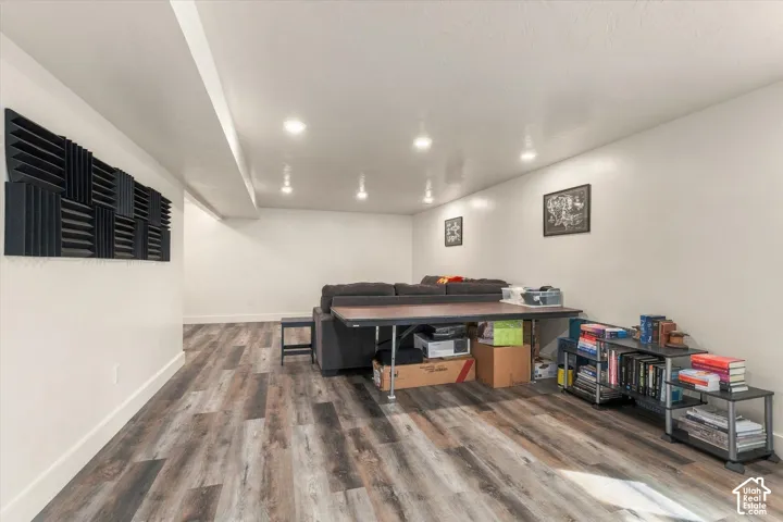 952 E 100 N, Hyde Park, Utah 84318