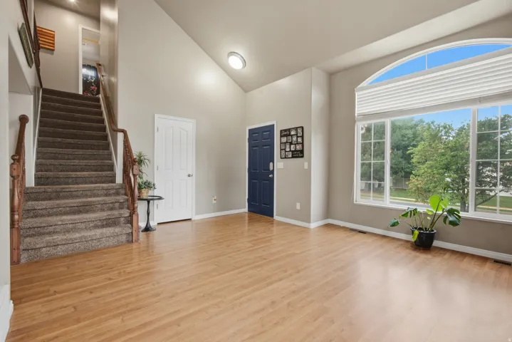 Vaulted ceiling with an overhead light fixture