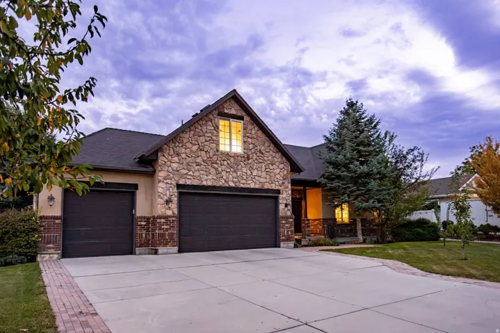 4523 W Park Bend Ct, Riverton, Utah 84096