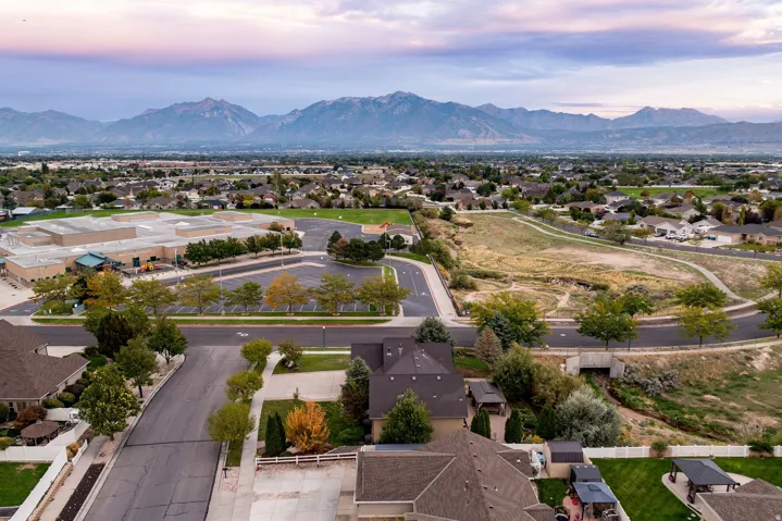 4523 W Park Bend Ct, Riverton, Utah 84096