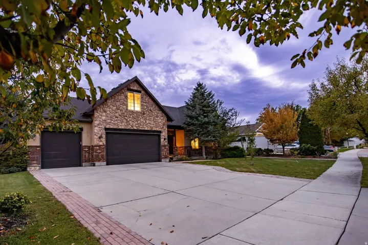 4523 W Park Bend Ct, Riverton, Utah 84096