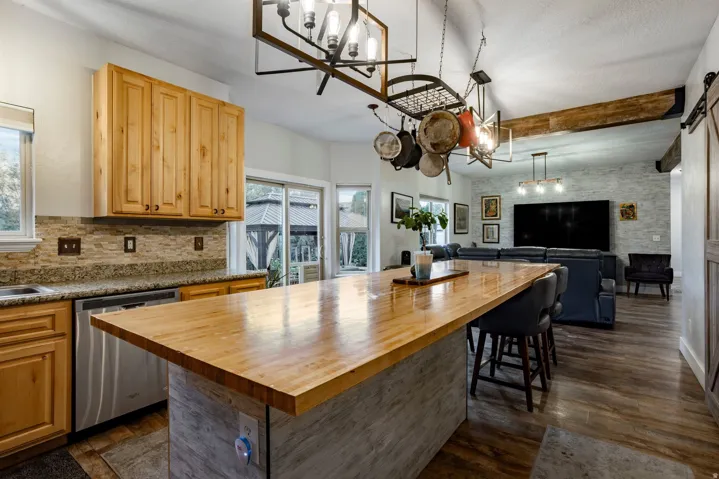 4523 W Park Bend Ct, Riverton, Utah 84096