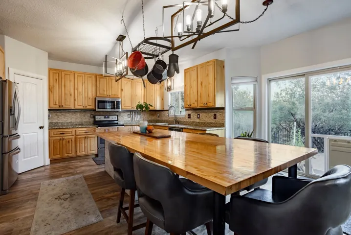 4523 W Park Bend Ct, Riverton, Utah 84096