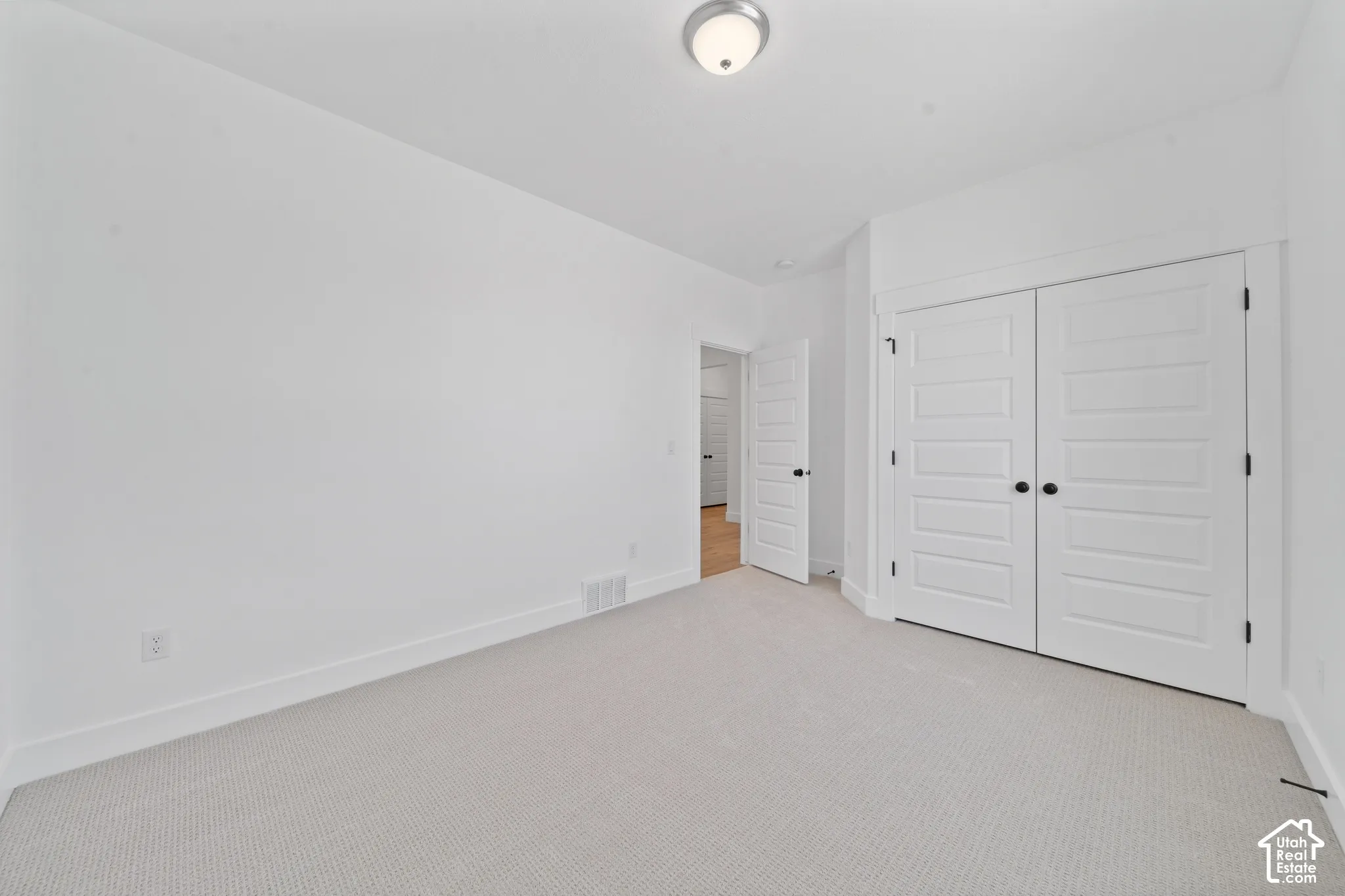 Light gray carpet flooring