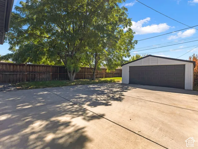 548 E Hollywood Ave, Salt Lake City, Utah 84105