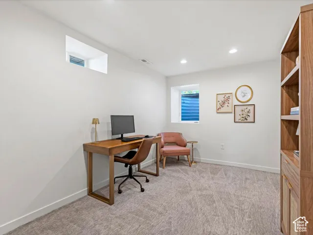 Bedroom/Office