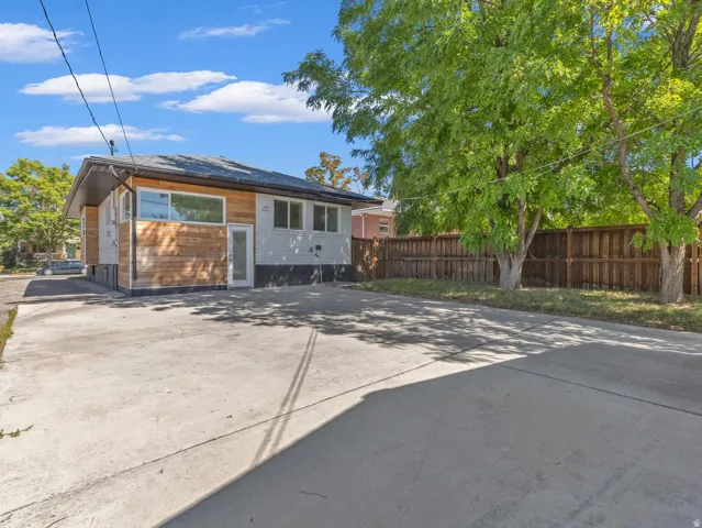 548 E Hollywood Ave, Salt Lake City, Utah 84105