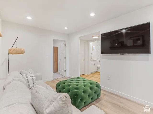 548 E Hollywood Ave, Salt Lake City, Utah 84105