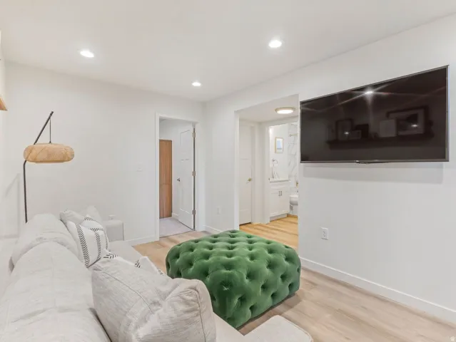 548 E Hollywood Ave, Salt Lake City, Utah 84105