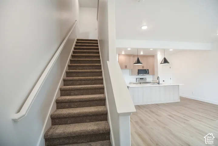 808 Altura Vista Ln, Logan, Utah 84321