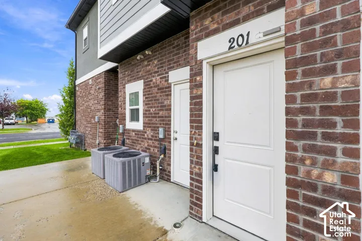 1593 N 160 W #201, North Logan, Utah 84341