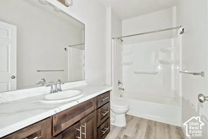 1593 N 160 W #201, North Logan, Utah 84341