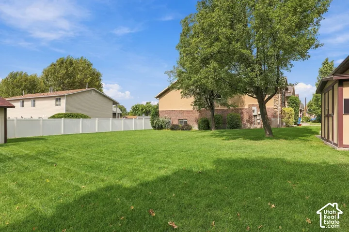 46 E Whitaker Cir, Kaysville, Utah 84037