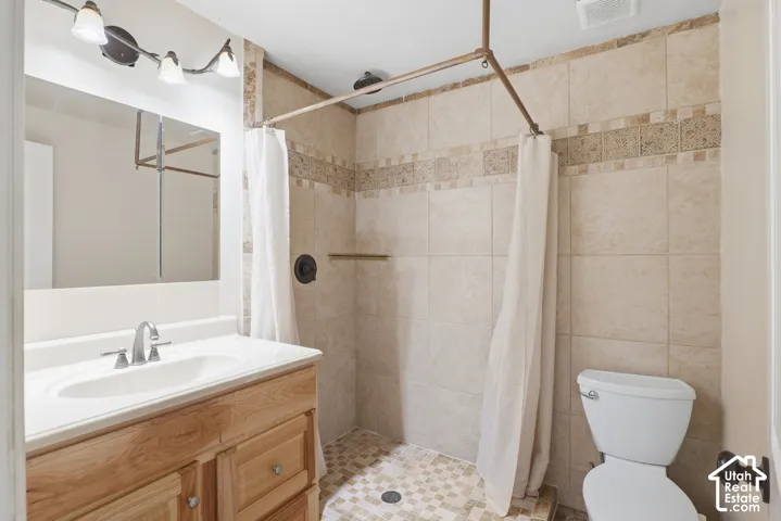 46 E Whitaker Cir, Kaysville, Utah 84037