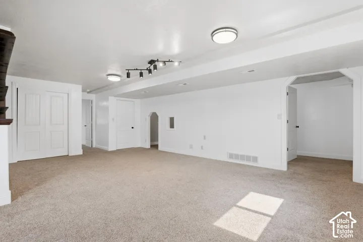 46 E Whitaker Cir, Kaysville, Utah 84037
