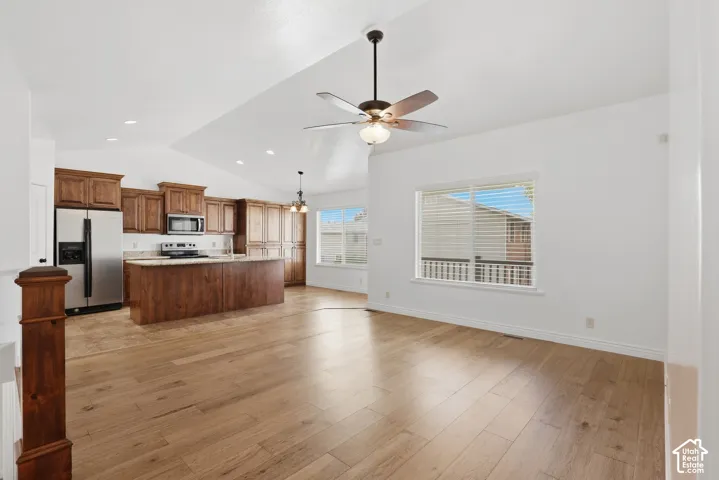 46 E Whitaker Cir, Kaysville, Utah 84037