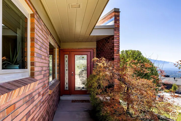 754 N Hilltop Rd, Salt Lake City, Utah 84103