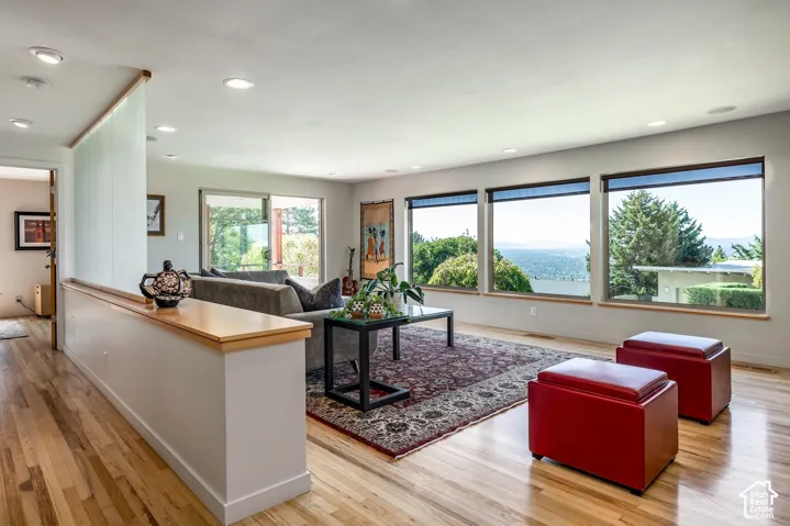 754 N Hilltop Rd, Salt Lake City, Utah 84103