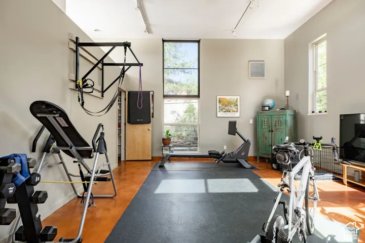754 N Hilltop Rd, Salt Lake City, Utah 84103