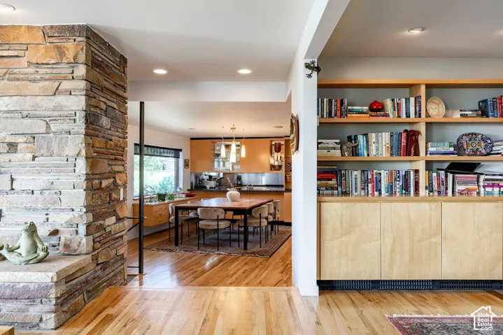 754 N Hilltop Rd, Salt Lake City, Utah 84103