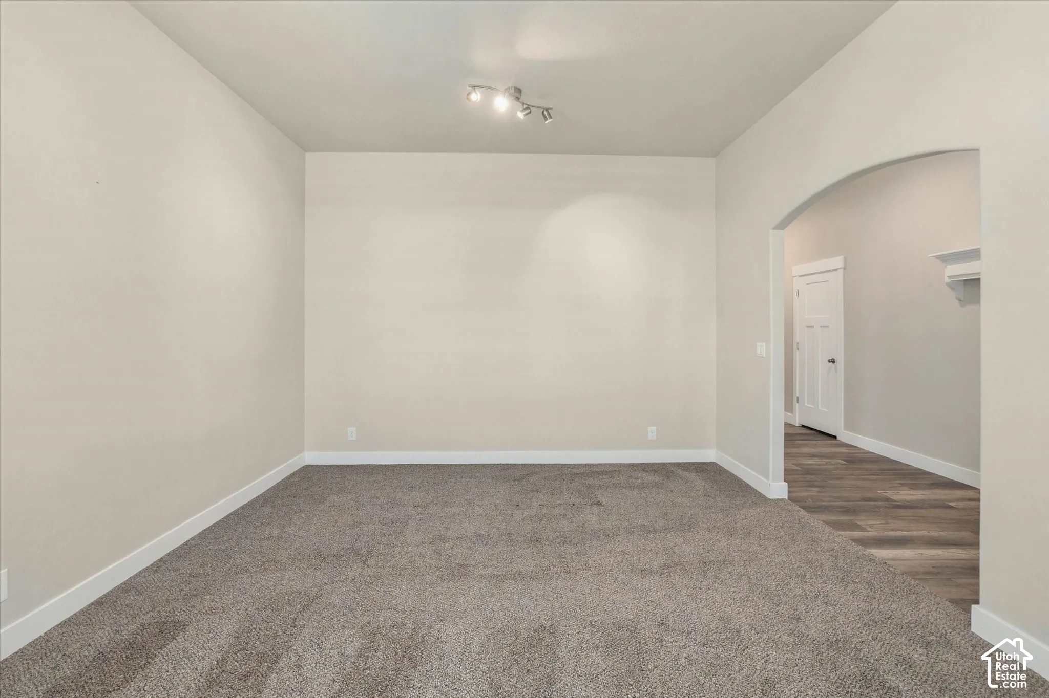 Large Living Room near Entry